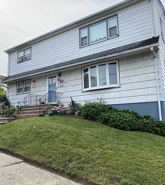 1st image of 111 Leonard St #1