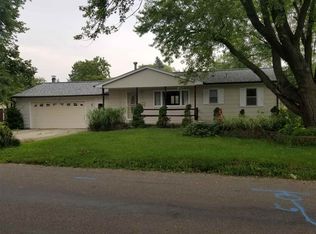 1241 Dundee Ave, Waterloo, IA 50701