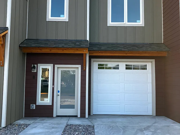 1730 Trail St #B — Photo 2