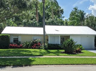 2904 S Fairway Dr, Melbourne, FL 32901