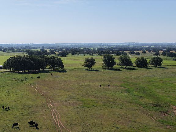 4th image of 600 County Road 107 #B
