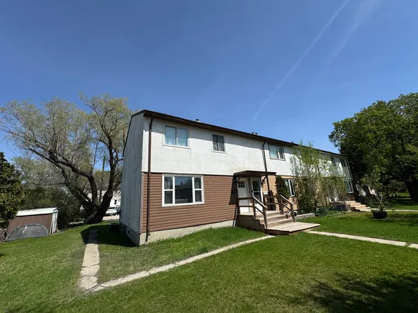 2 Vincent St #2, Winnipeg, MB R3T 0N9