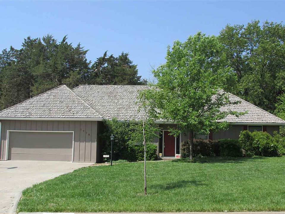 1st image of 1719 Cedar Crest Dr