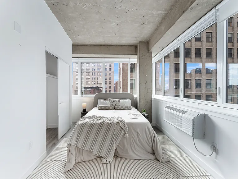 The Mercer — Photo 37