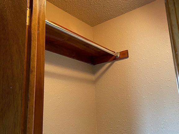 5th image of 12605 Oakland Cir