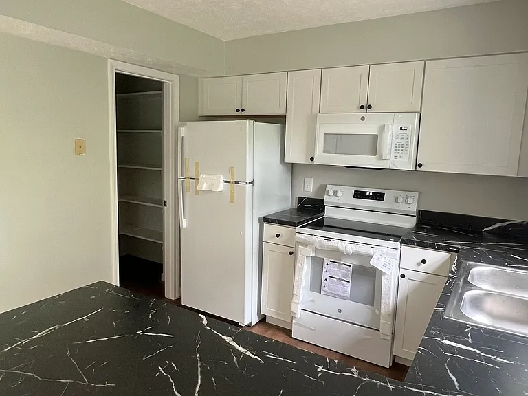 5786 Applebrook Ct #5784 — Photo 6
