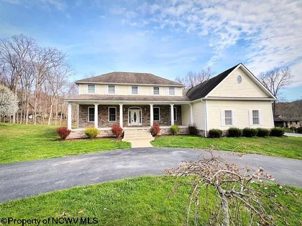 581 Gaston Manor Rd, Jane Lew, WV 26378