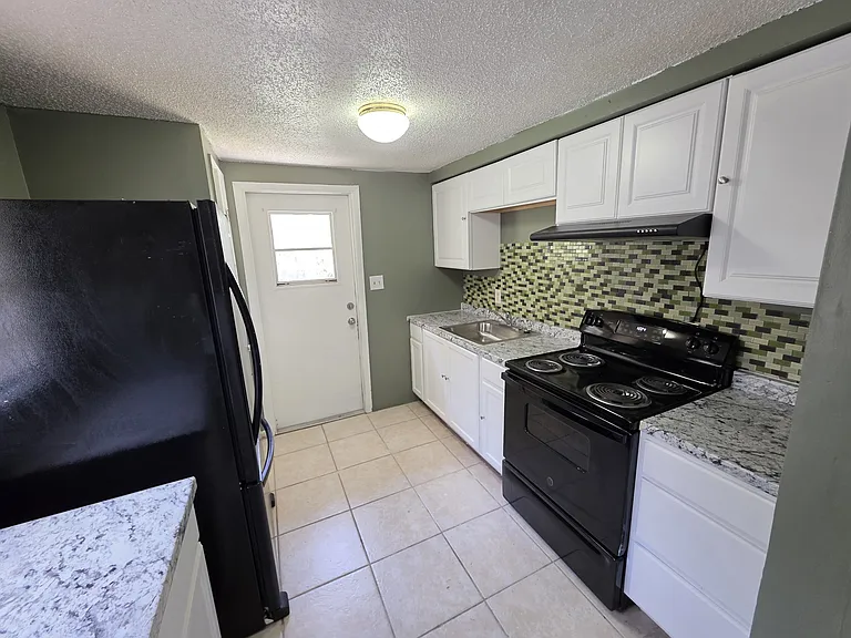 1509 Spitz Ct — Photo 7