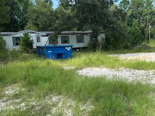 1219 Goffman Dr, Eastover, SC 29044