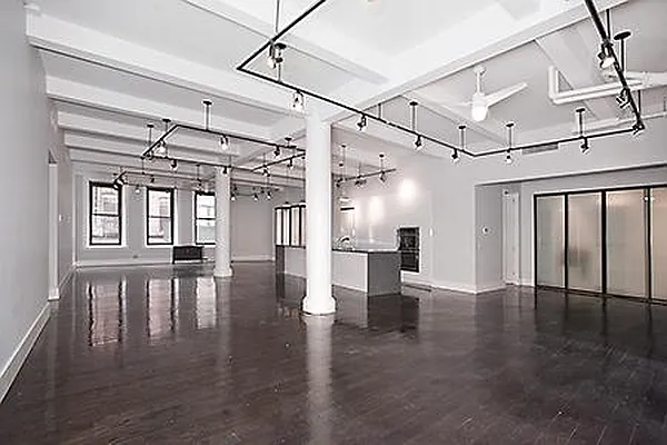 Rented by Living New York | media 12