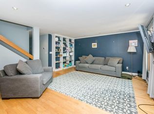 155 Erie St #1, Cambridge, MA 02139