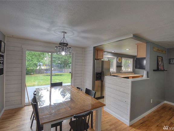 5th image of 2610 Greenlawn St SE