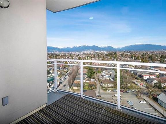 2nd image of 4028 Knight St #1405