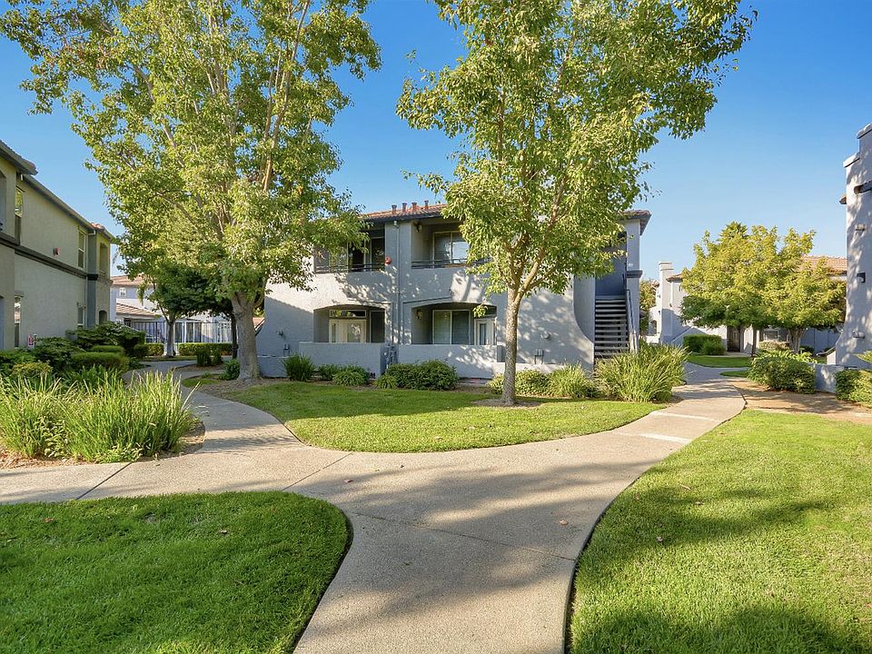 1st image of 5201 Laguna Oaks Dr Unit 130