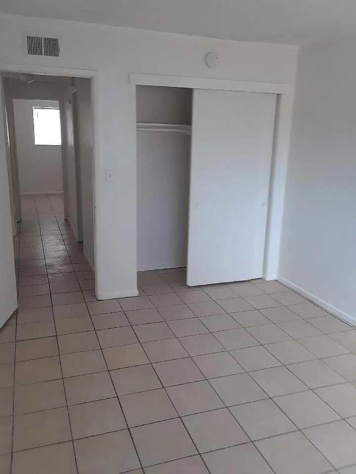 2 bed, 800 sqft, $1,495 — Photo 3