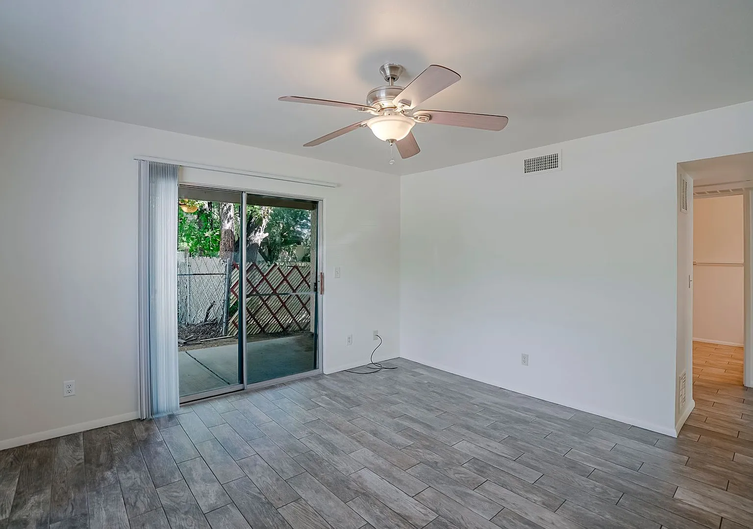 875 Gail Gardner Way — Photo 4