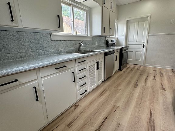 4th image of 514 W Shiawassee Ave #1