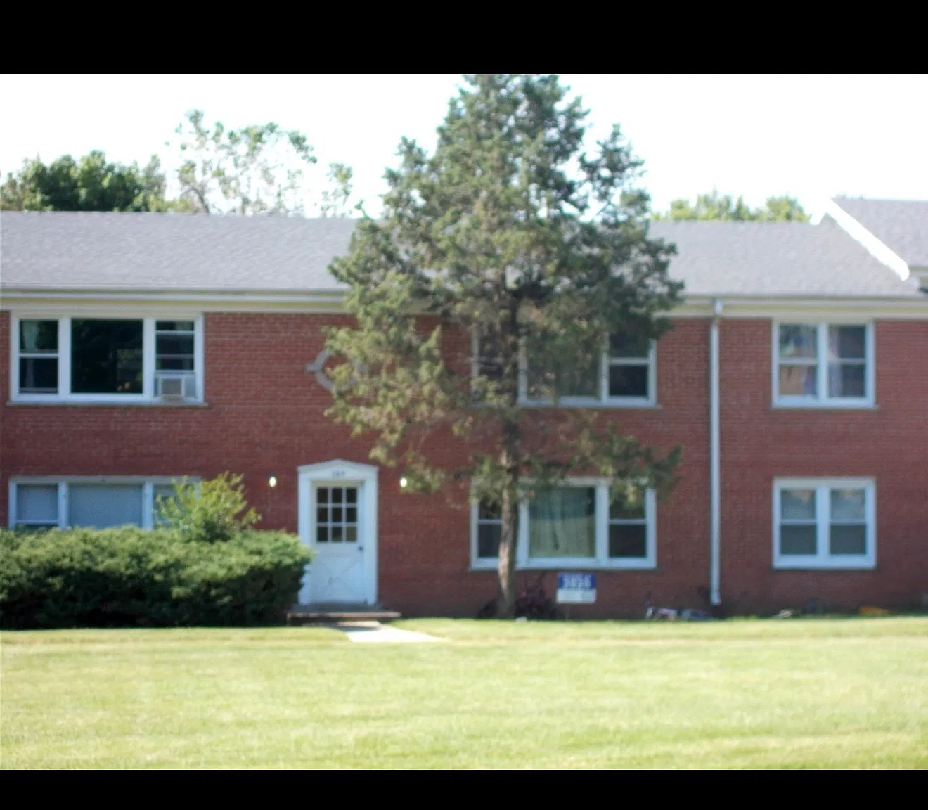 2 bed, 850 sqft, $1,700 — Photo 1