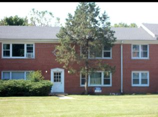 205 W Johnson St APT 2B, Palatine, IL 60067