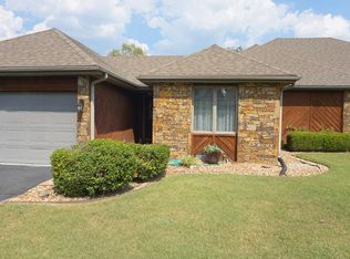 206 Devonshire Dr, Branson, MO 65616