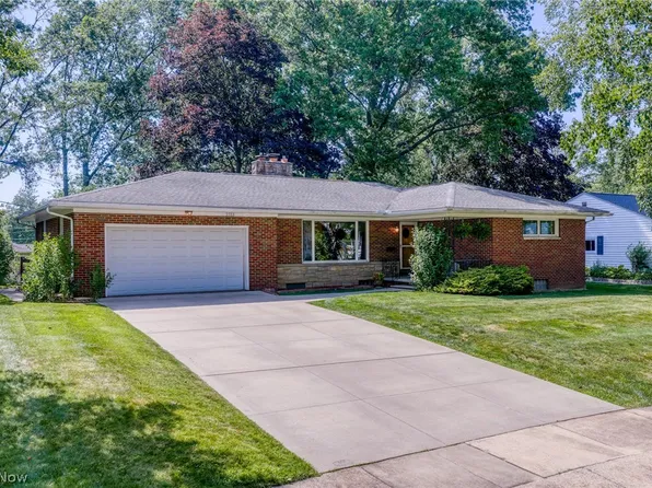 2588 17th St, Cuyahoga Falls, OH 44223