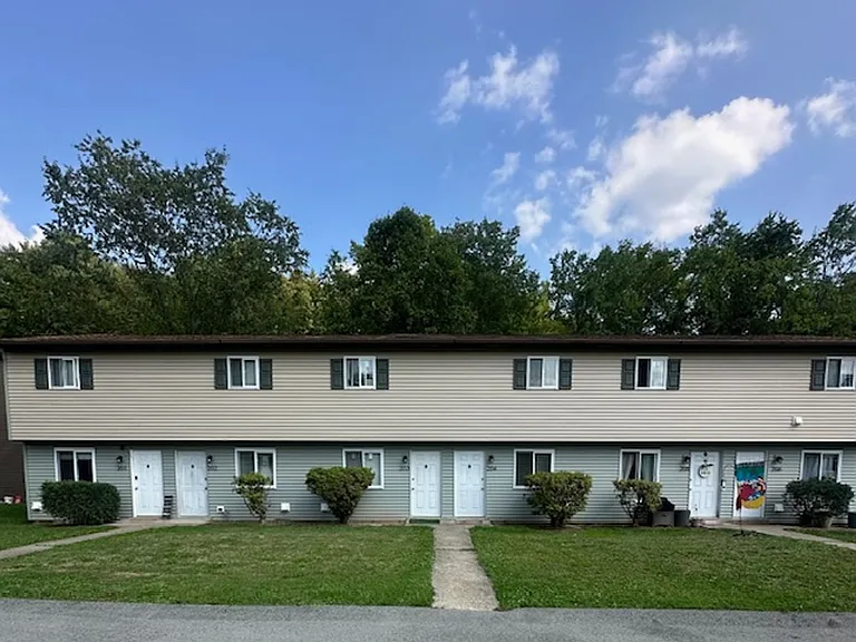 Family Tree townhomes — Photo 10