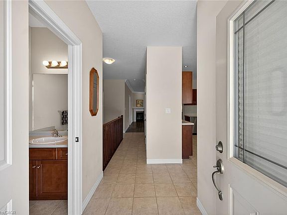 4th image of 18 Ecker Ln