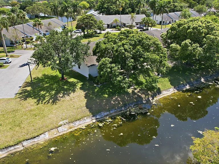 10775 Waterberry Dr — Photo 36