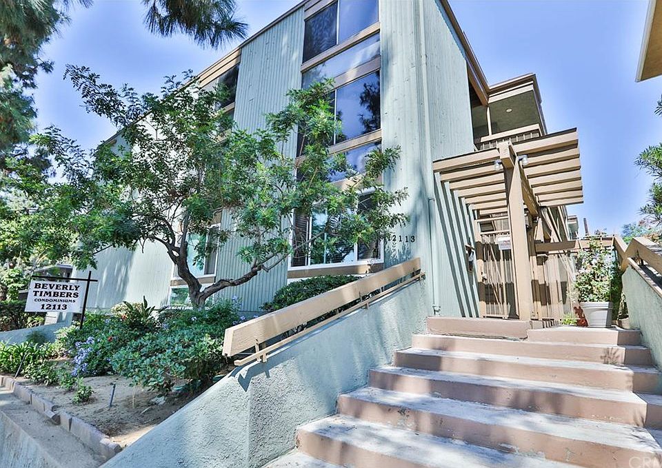 1st image of 12113 Beverly Blvd #1