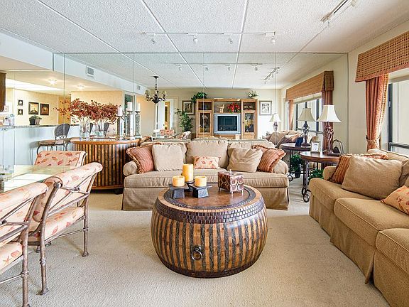2nd image of 900 Padre Blvd #205