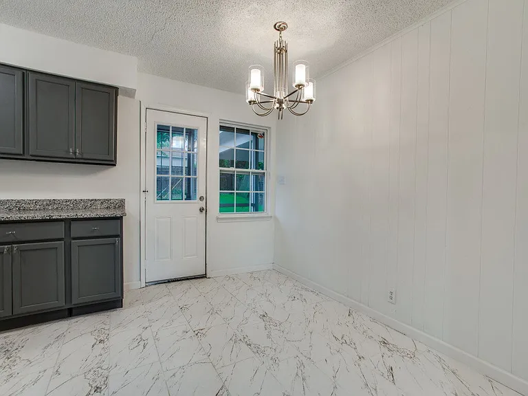 5201 Westcreek Dr — Photo 7