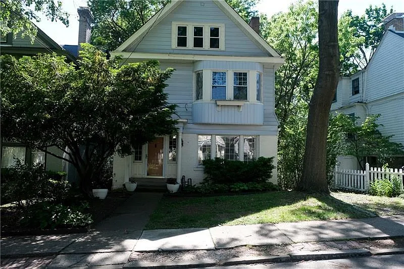 1140 Wightman St photo 1