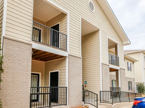 1101 Molly Barr Rd, Oxford, MS