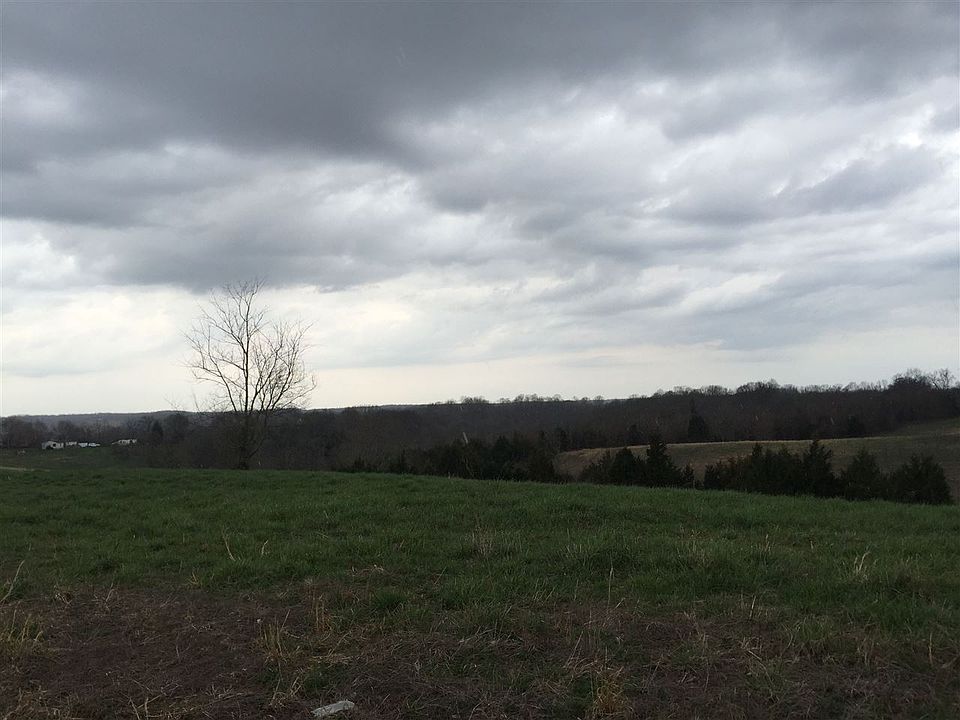 2nd image of 944 Halfway Rd