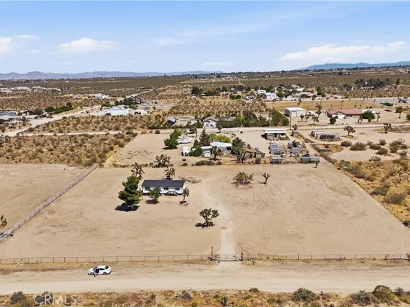 12421 Desert View Rd, Pinon Hills, CA 92372
