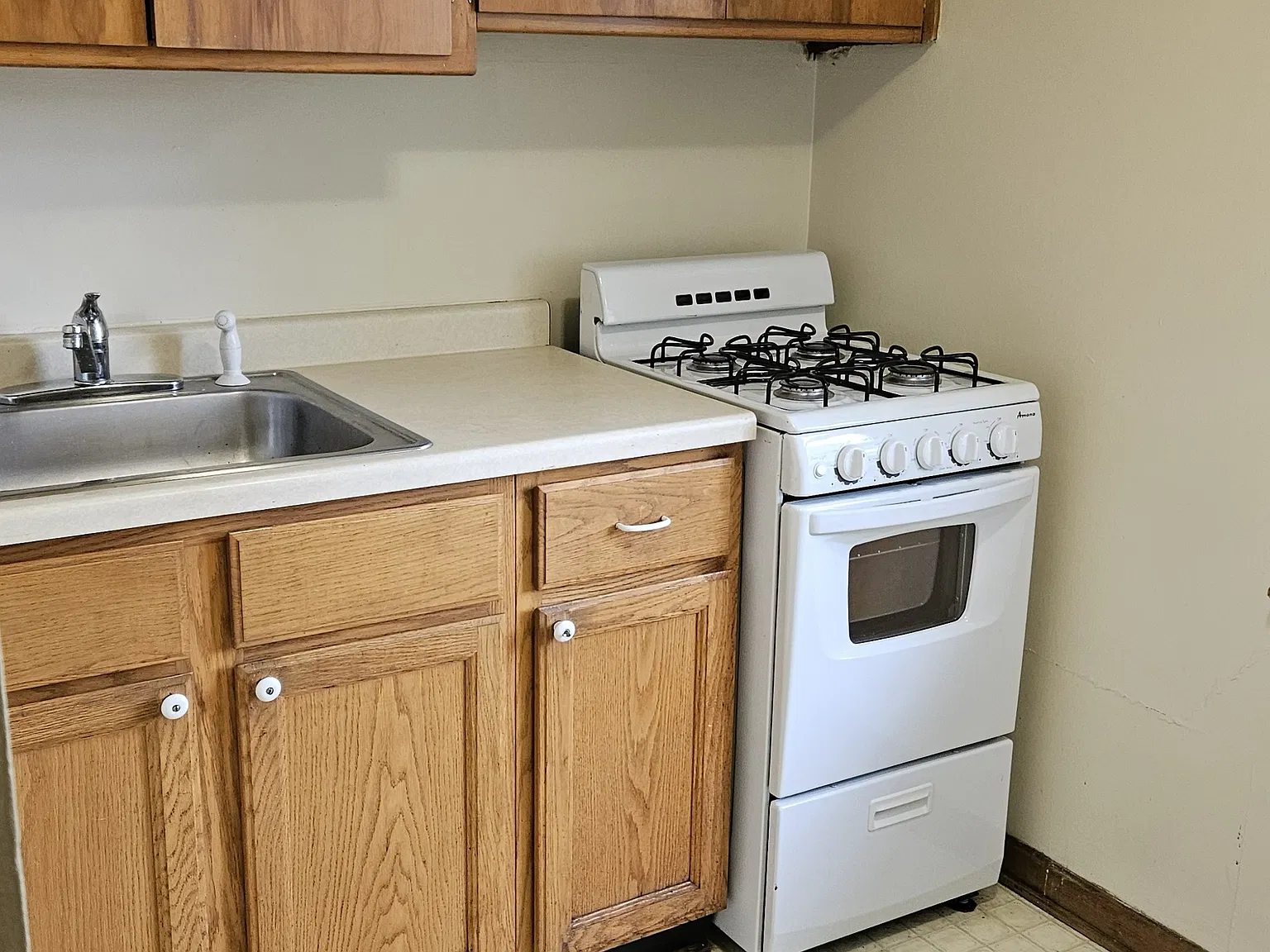 1 bed, 800 sqft, $950 — Photo 4