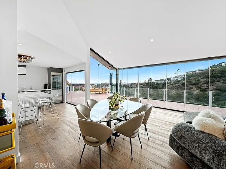 343 Emerald Bay — Photo 3