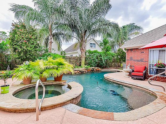 5th image of 2301 Ocotillo St