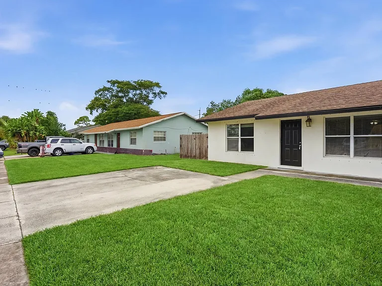 3847 E Roan Ct — Photo 4