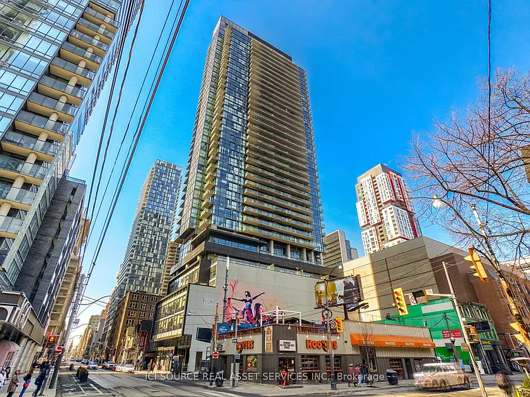 290 Adelaide St W #1504 — Photo 20