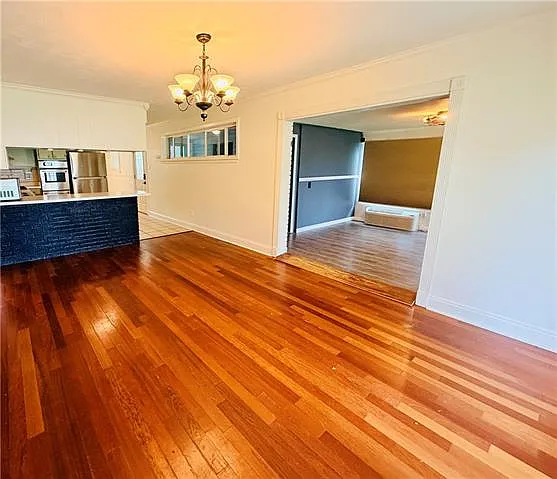 4009 Newlands St — Photo 13