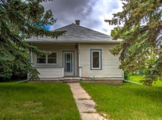 212 S 5th Ave, Strathmore, AB T1P1B7