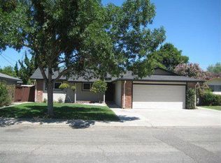 1013 Huntington Dr, Modesto, CA 95350