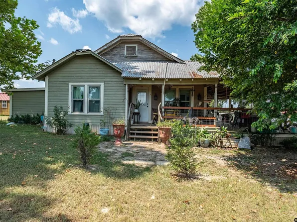 9303 County Road 468 W, Henderson, TX 75654