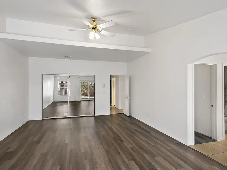 9892 Vermillion Cliffs Ave — Photo 22