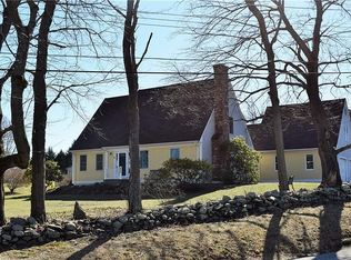 456 Water St, Portsmouth, RI 02871