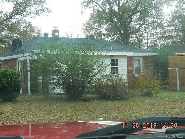 2nd image of 901 Chestnut St