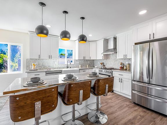 3rd image of 4569 Highland Ave #1