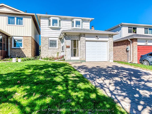 2nd image of 200 Invergordon Ave