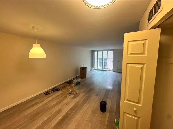 333 S East Ave APT 209, Oak Park, IL 60302